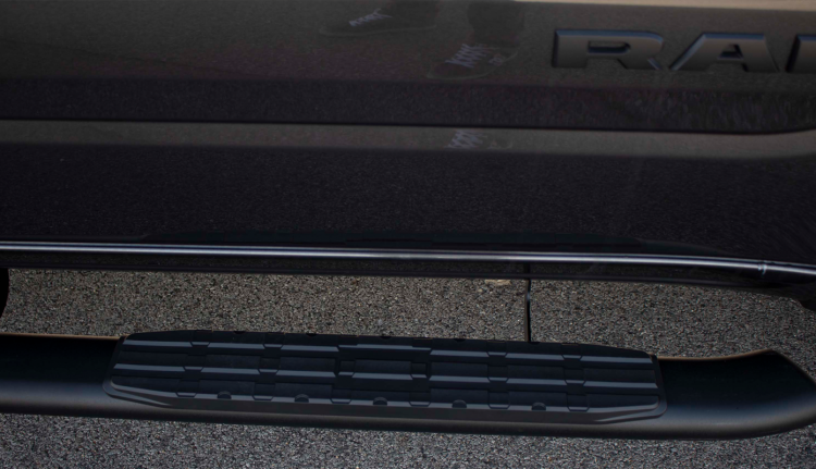 19-Current Silverado 1500 Double Cab 5 Inch Oval Side Step Fishbone Offroad