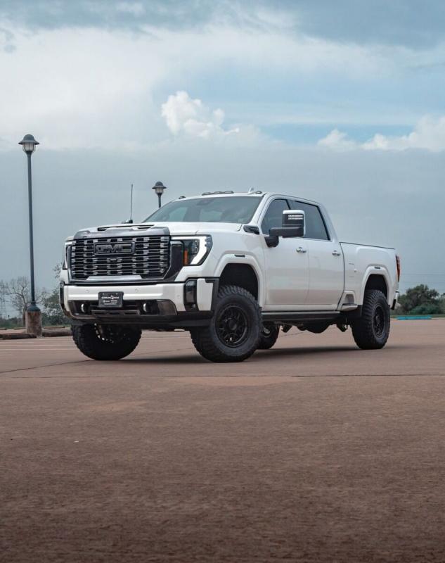 Cognito 3-Inch Performance Leveling Kit With Fox PS 2.0 IFP Shocks for 01-10 Silverado/Sierra 2500-3500 2WD/4WD