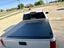Agricover Lomax Stance Hard Folding Cover 14-18 Chevy/GMC 1500 5' 8&amp;quot; Box